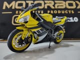 YAMAHA R1 / 2007 — miniatura 3