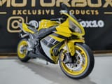 YAMAHA R1 / 2007 — miniatura 1