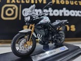 TRIUMPH TIGER 800 — miniatura 1