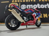 HONDA CBR 1000-RR - 1/12 — miniatura 2