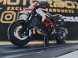 DUCATI HIPEROTARD 1/18 / PEQUEÑA — miniatura 7