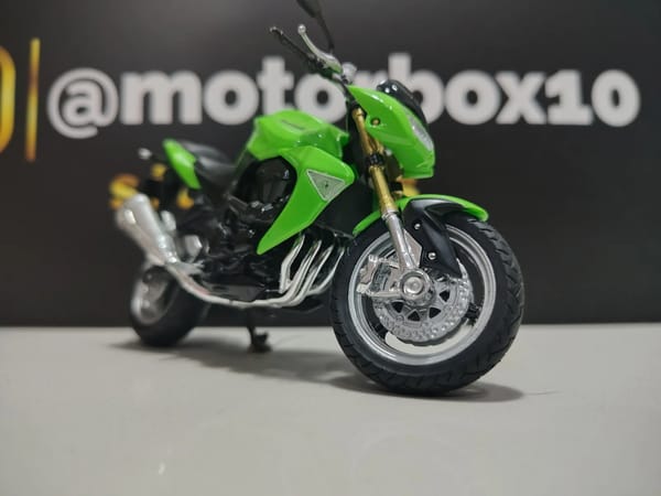 KAWASAKI Z-900