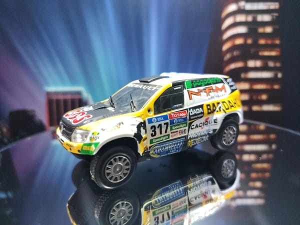 RENAULT DUSTER DAKAR
