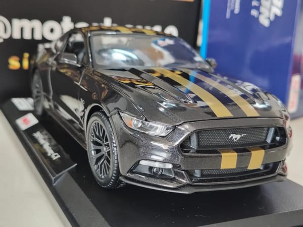 FORD MUSTANG GT 500